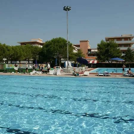 Valbella - Geturhotels * Bibione