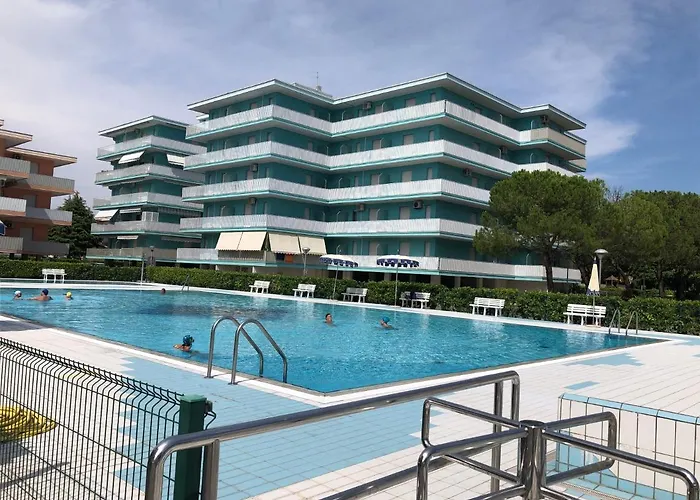 アパート Valbella - Geturhotels 3*