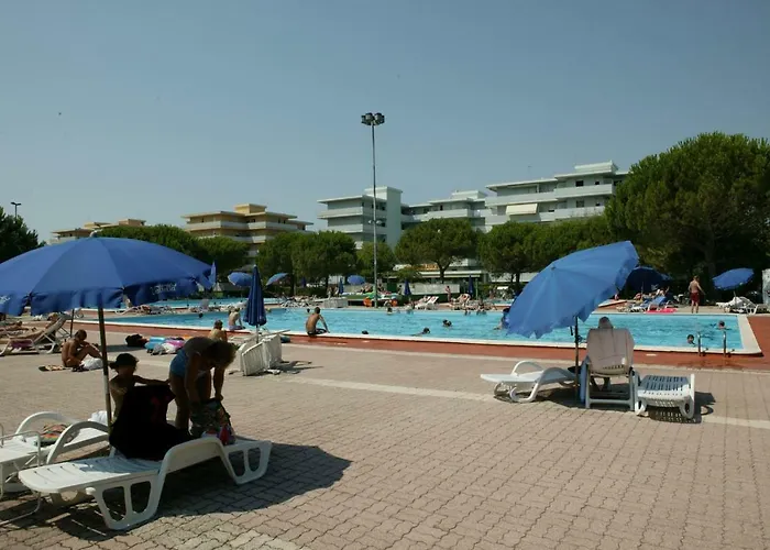 Valbella - Geturhotels アパート 3*