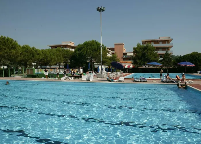 Valbella - Geturhotels 3* ビビオーネ